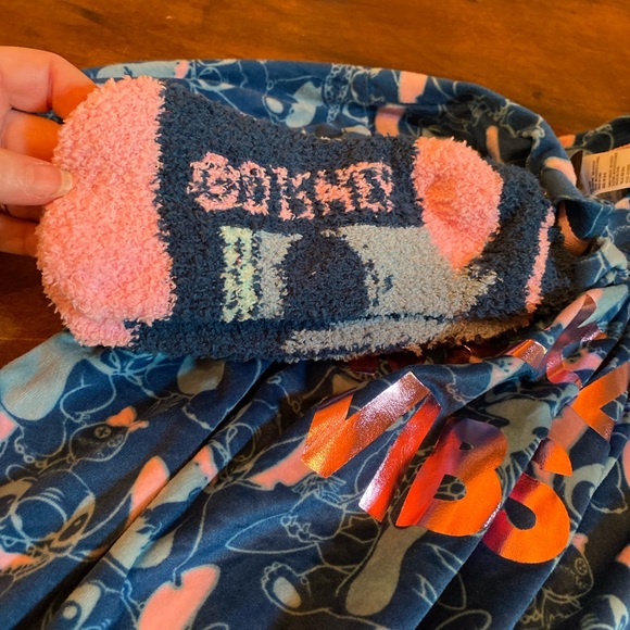 💥Disney Stitch PJ Top with Socks💥 NWT - Picture 3 of 11